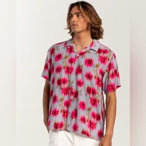 RSQ Mens Textured Floral Shirt Size Large Artsy Pink Button Down Shirt